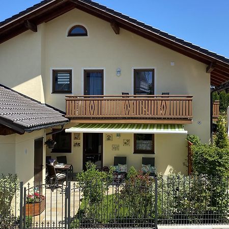 Alpenappartement Traumzeit - Pool / Eigene Terrasse / Garten Bernau am Chiemsee Extérieur photo